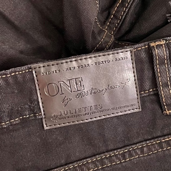 NWT!! ONE x ONE TEASPOON Black Van Juliettes Denim Cut Off Shorts Size 27 - Picture 14 of 16